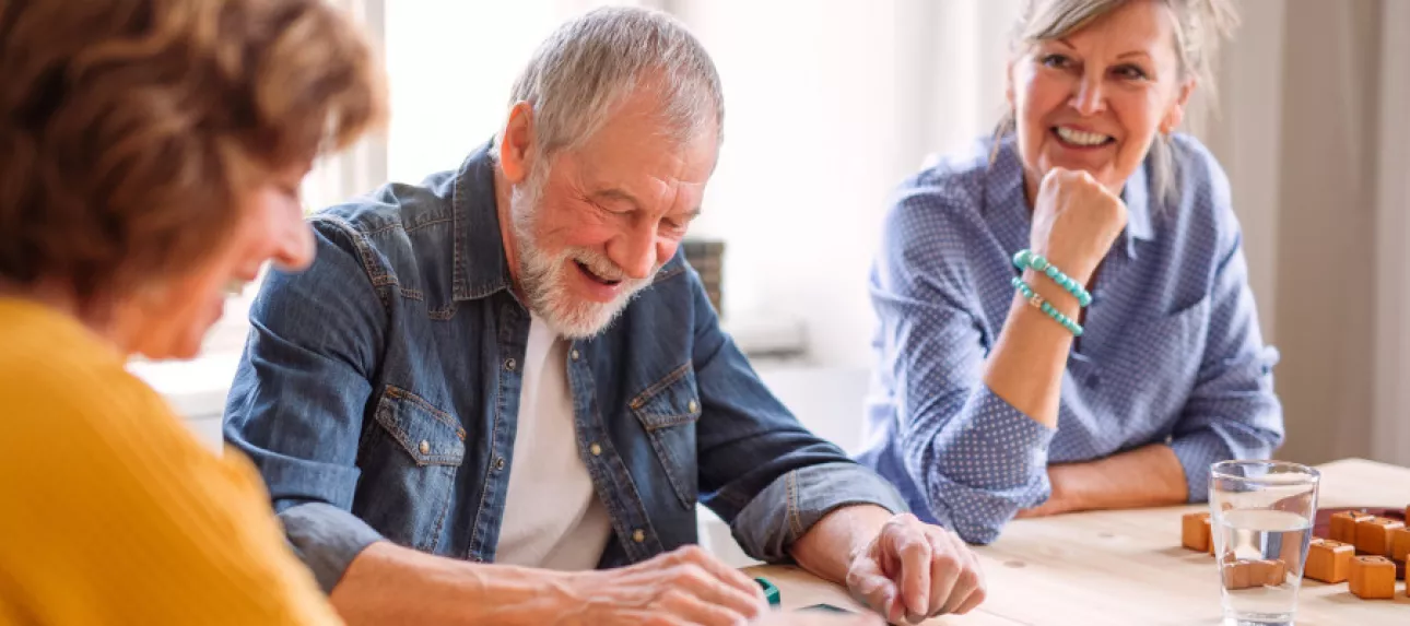 Jeux de société pour personnes âgées : de nombreux atouts